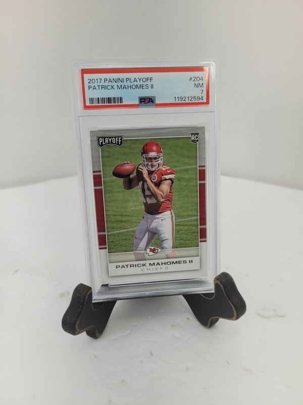 2017 Playoff Patrick Mahomes RED ZONE Rookie Card #204 PSA 7 CHIEFS