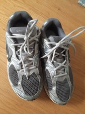 Nike V5 RNR Sneaker 41