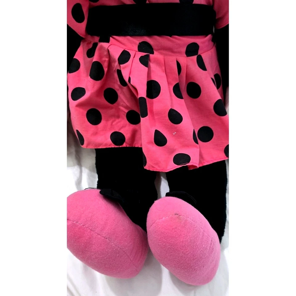80s VTG Jumbo CLASSIC MINNIE MOUSE 27" APPLAUSE Walt Disney Plush - Image 3 of 4