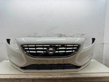 Volvo V40 Front Bumper TOTALLY Complete ICE White 614 2012 – 2015 SE