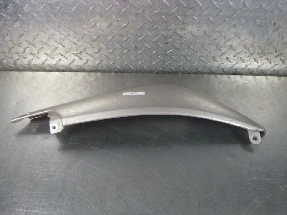 Carenado trasero izquierdo BMW F800 ST 2010 10872210 Foto 2 de 4