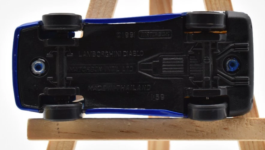 Matchbox Superfast #22 Lamborghini Diablo blu. Prodotto in Thailandia.... - Immagine 4 di 4