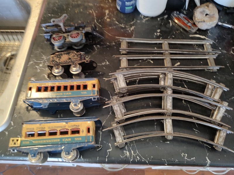 Antique Old Tin Ives Wind Up Train Set 