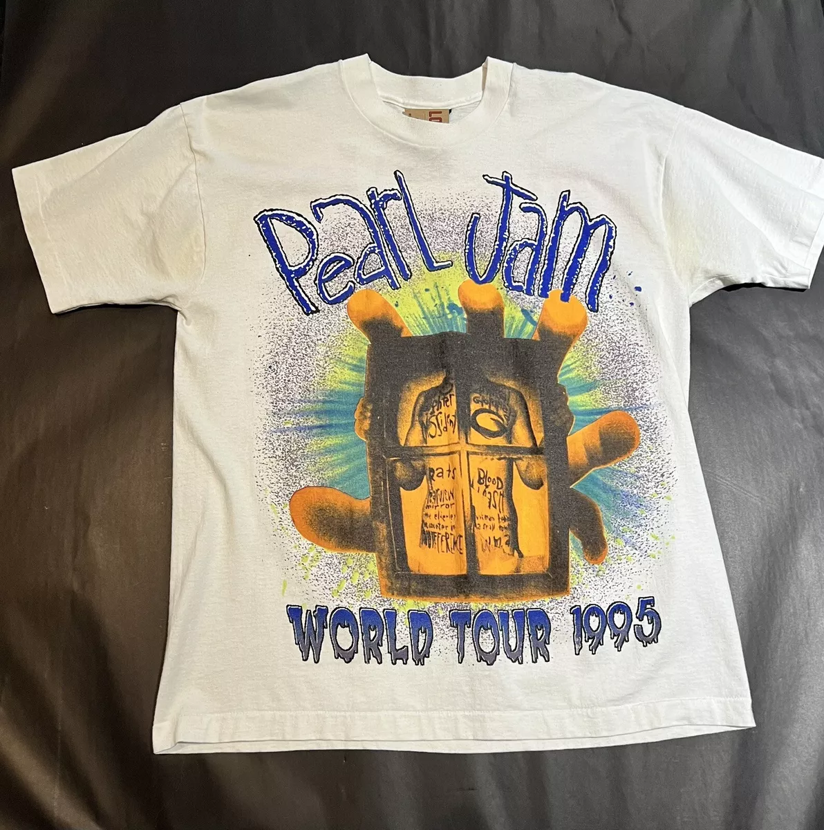 Pearl Jam Tour 2024 Merchandise: Exclusive Deals & Discounts