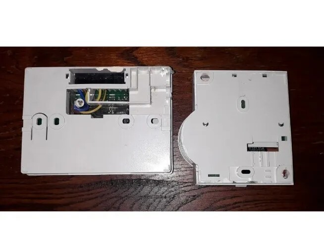 Honeywell Y6630D1007 Wireless Analogue Room Thermostat HCW80