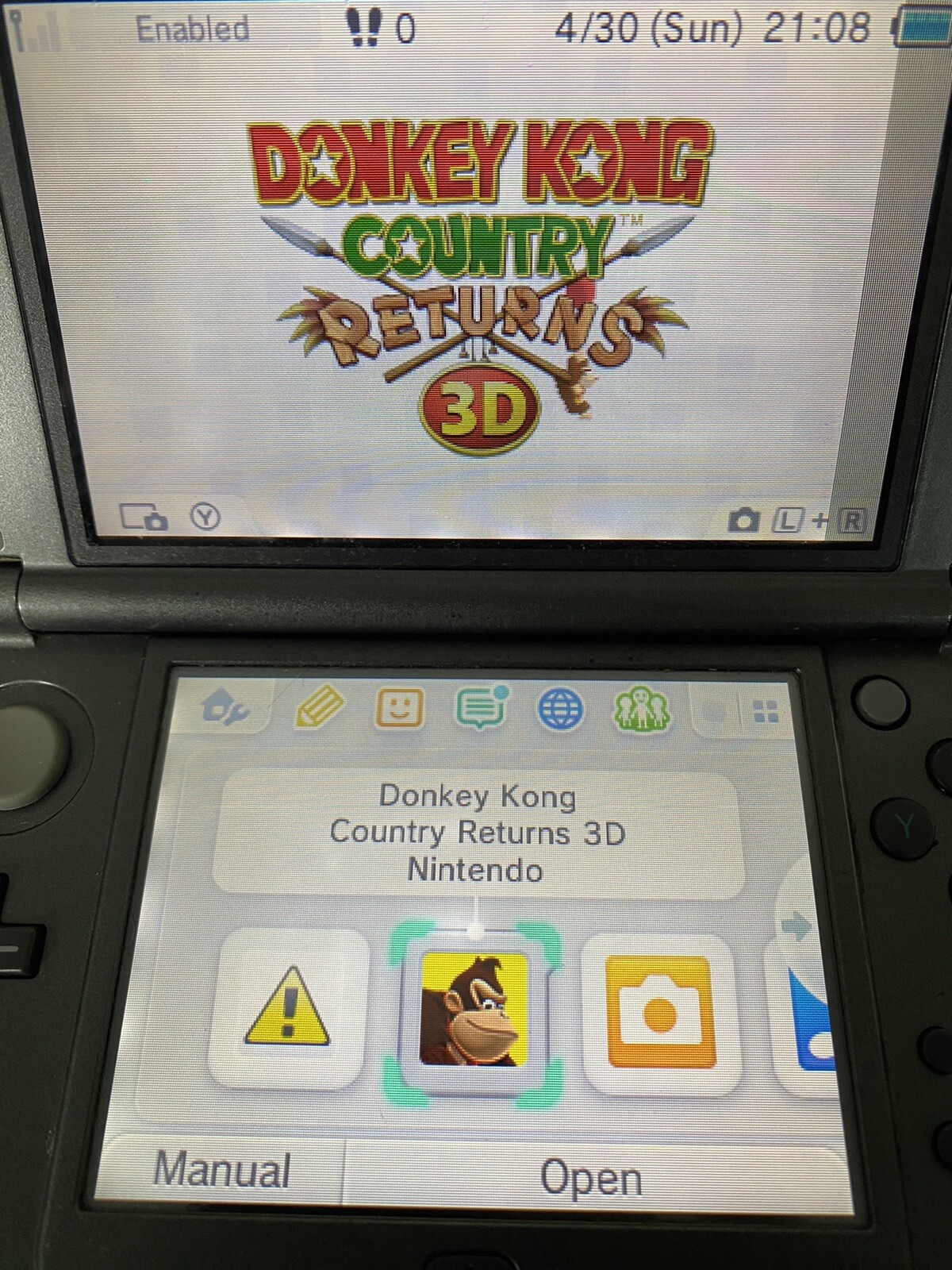 New Nintendo 3DS XL System Black w/ Donkey Kong Returns & Charger