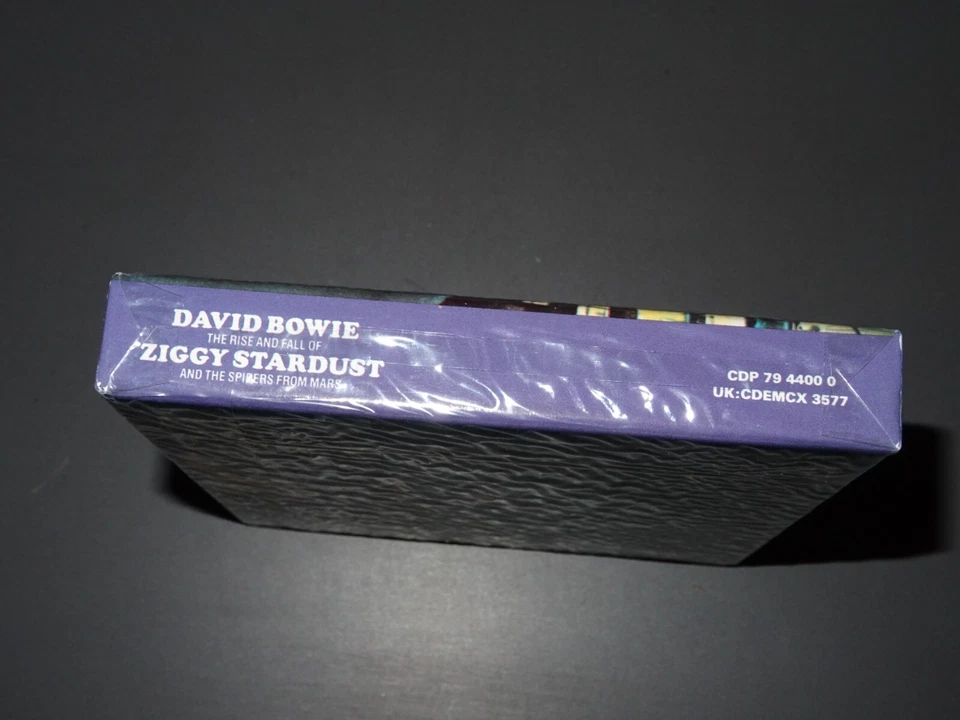 DAVID BOWIE - ZIGGY STARDUST (DELUXE) / EMI 1-CD-BOX-SET 1990 OVP! SEALED! - Bild 3 von 4