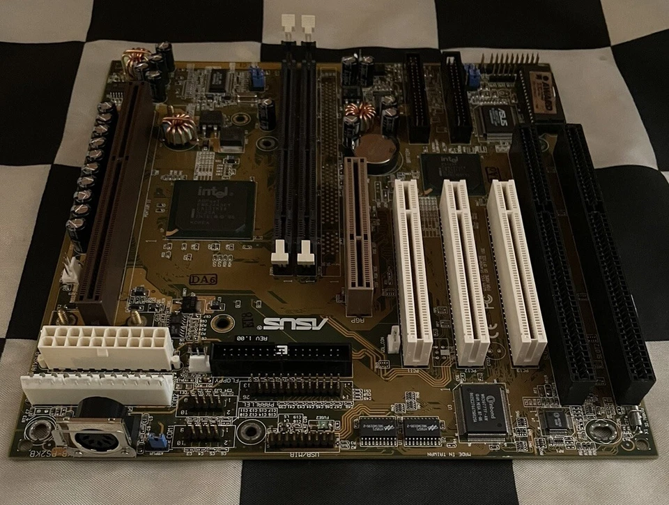 ASUS P2E-B AGP Mainboard Pentium ll Motherboard - Image 2 of 4
