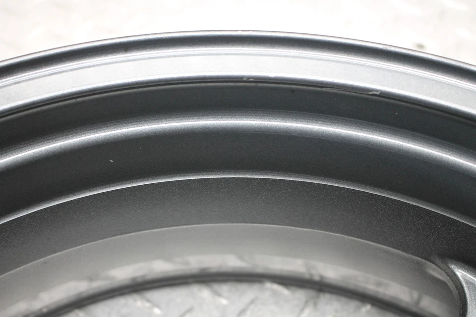 Llanta trasera Kawasaki Ninja ZX9R ZX900F 2003 J17XMT6,00  Foto 4 de 4