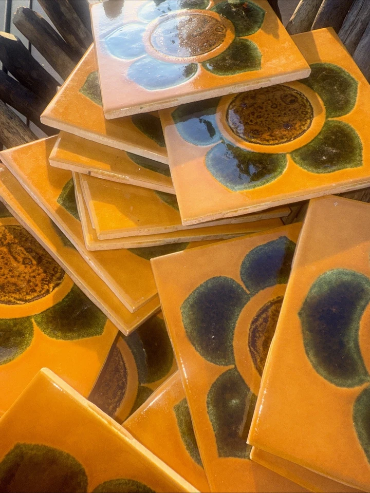 Juego De 5 Azulejos Cerámicos Esmaltados MCM Vitrocerámica De Colección Hechos En España Diseño Floral Foto 4 de 4