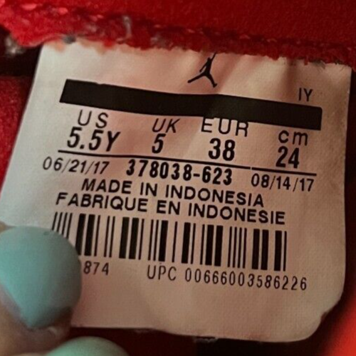 Scarpe da basket Nike Air Jordan 11 retrò ragazzo taglia 5,5 anni rosso bianco sneakers - Foto 10 di 11