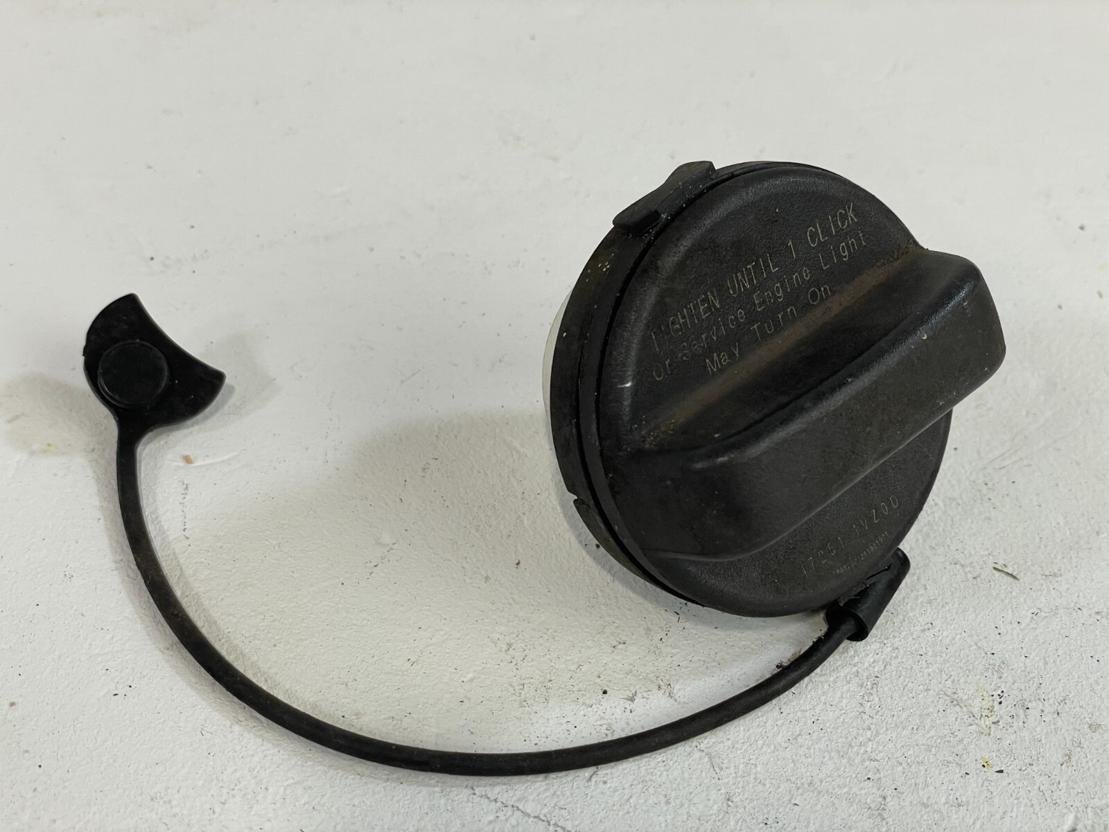 2019 2020 INFINITI QX50 FUEL GAS TANK FILLER DOOR LID CAP 172511VZ0D