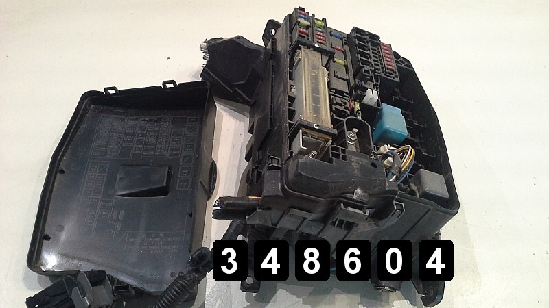 2008 TOYOTA COROLLA SICHERUNGSKASTEN 82662-12270 | eBay