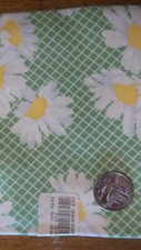 Cotton Fabric Fat Quarter DAISIES ON GREEN, WHITE WINDOWPANE CHECK 18"x21"