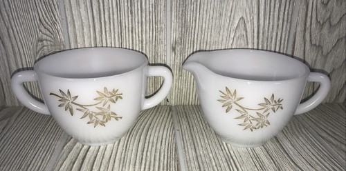 Vintage Federal Milk Glass Creamer And Sugar Bowl With Bamboo Design - Picture 2 of 5