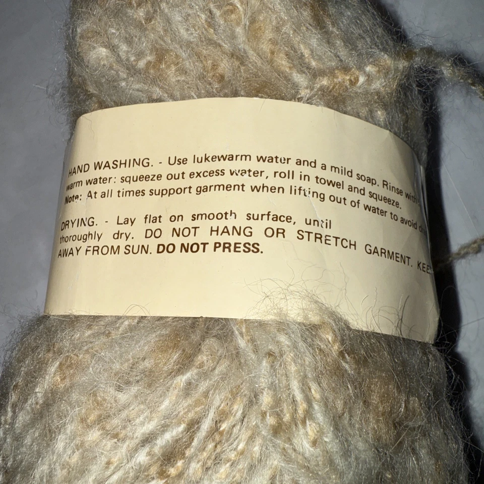 Vintage Unger Yarn - DISCO - #802 Natural - 1.5oz, approx 70yd, acrylic wool bld - Image 4 of 4
