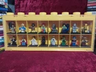 LEGO 8683 Minifigures Series 1 Complete Set Of 16 in Yellow Display Case