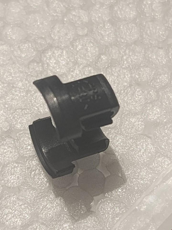 88718-1E150 Toyota Lexus A/C Condensor Hard Line Lock Clamp Clip OEM | eBay