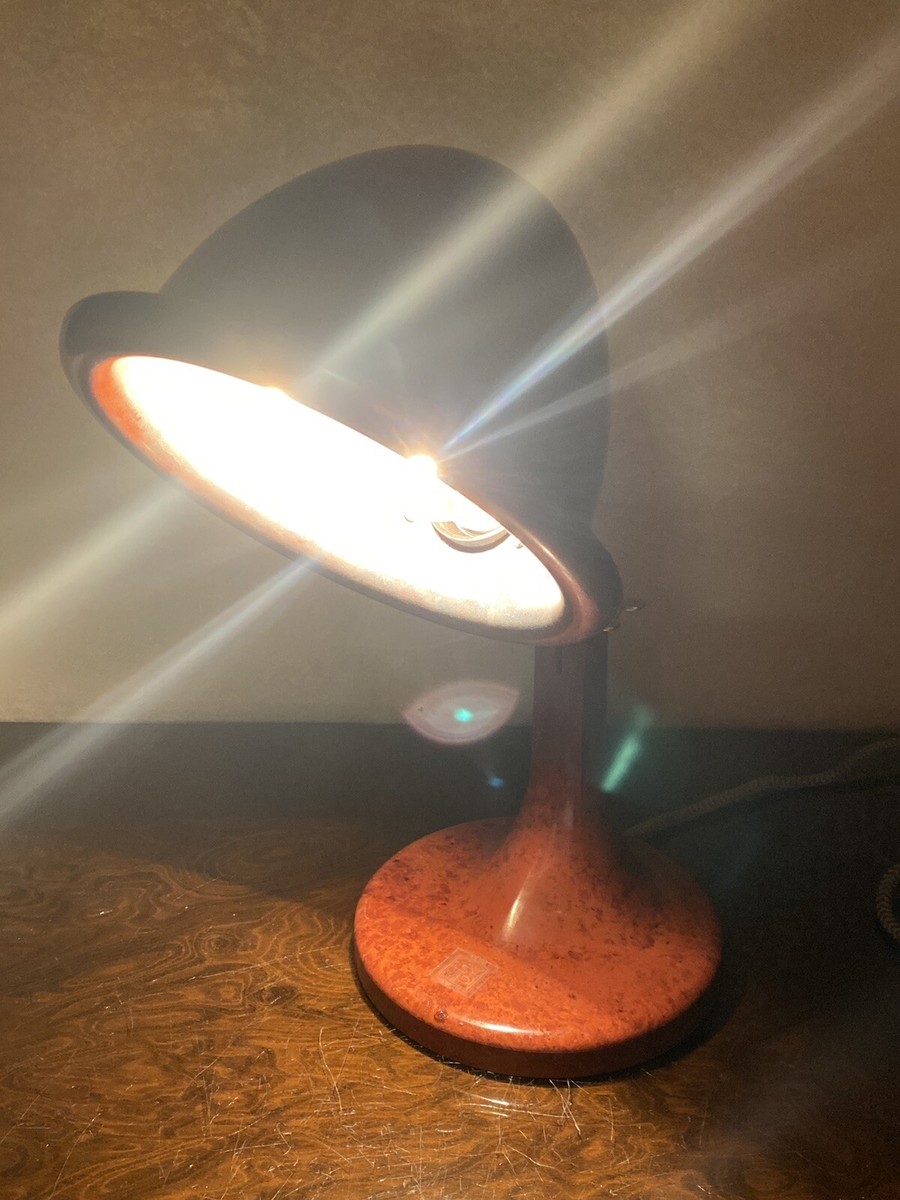 Vintage Bakelite Table Lamp by FRITZ PENNDORF ELEKTRO-MEDIZIN Vintage Bakelite Table Lamp by FRITZ PENNDORF ELEKTRO-MEDIZIN