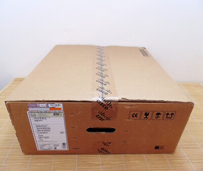 NEW Cisco WS-C3650-48TS-L 48 10/100/1000 RJ45 4x1G Lan Base NEU SEALED