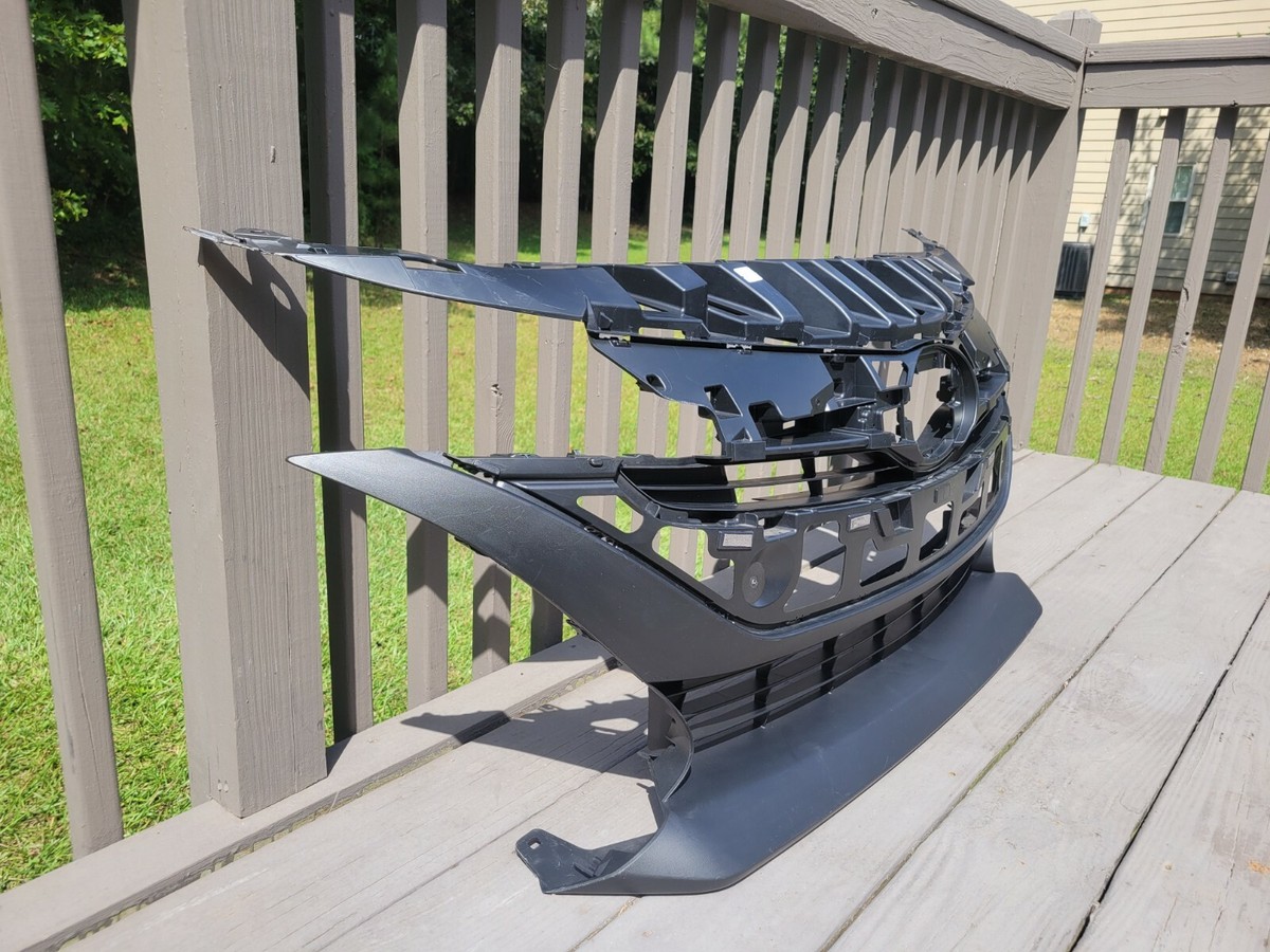 2017-2020 Toyota Prius Prime Front Grille 53101-47041 OEM. Local  