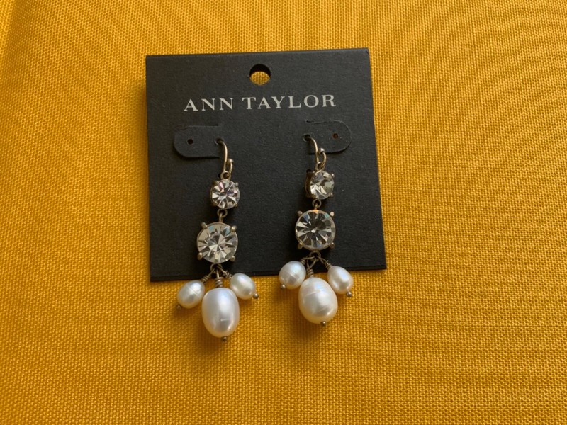 Ann Taylor Earnings, Pearls Clear Rhinestone Silver Tone, New