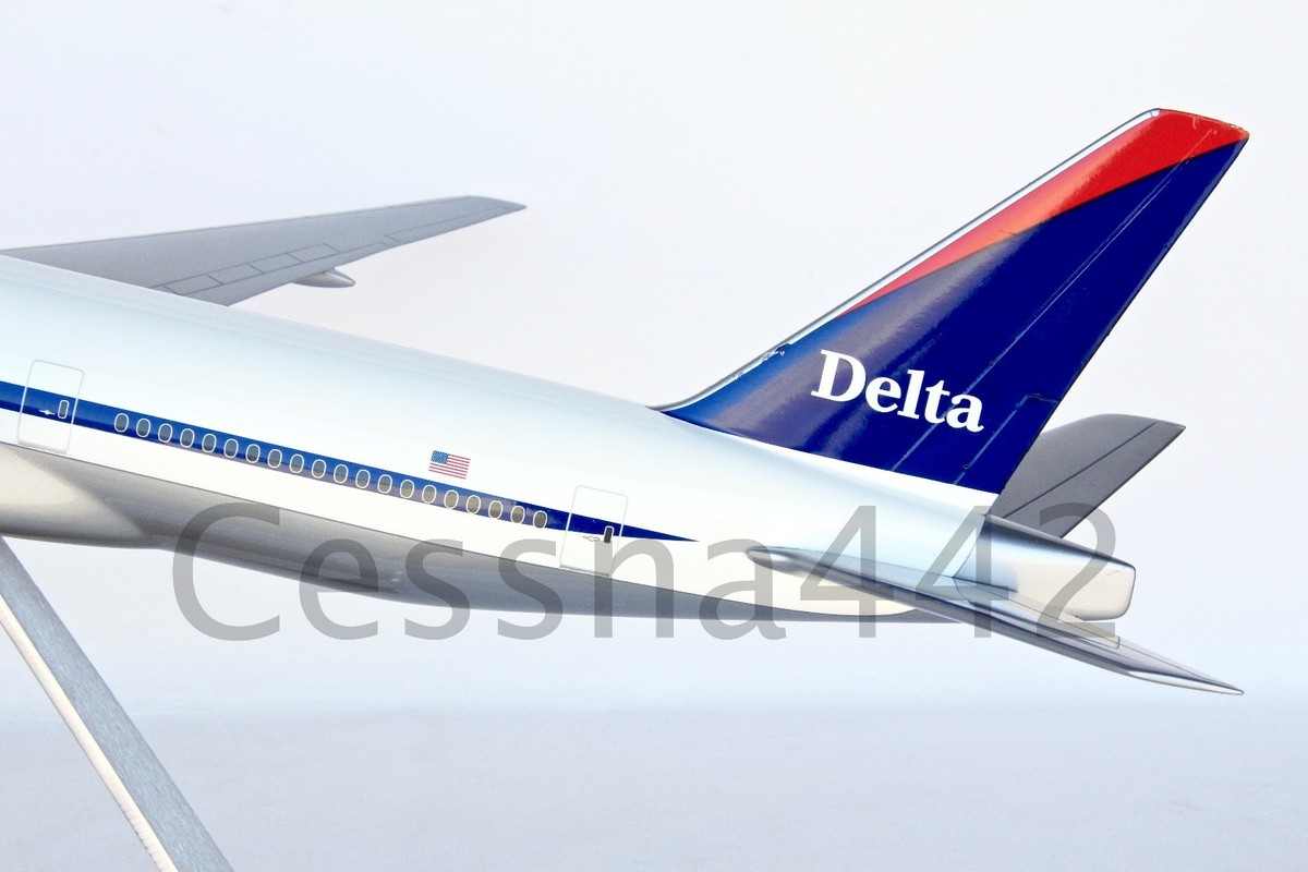 PACMIN Boeing 777-200 DELTA Air Lines 1:100 Scale