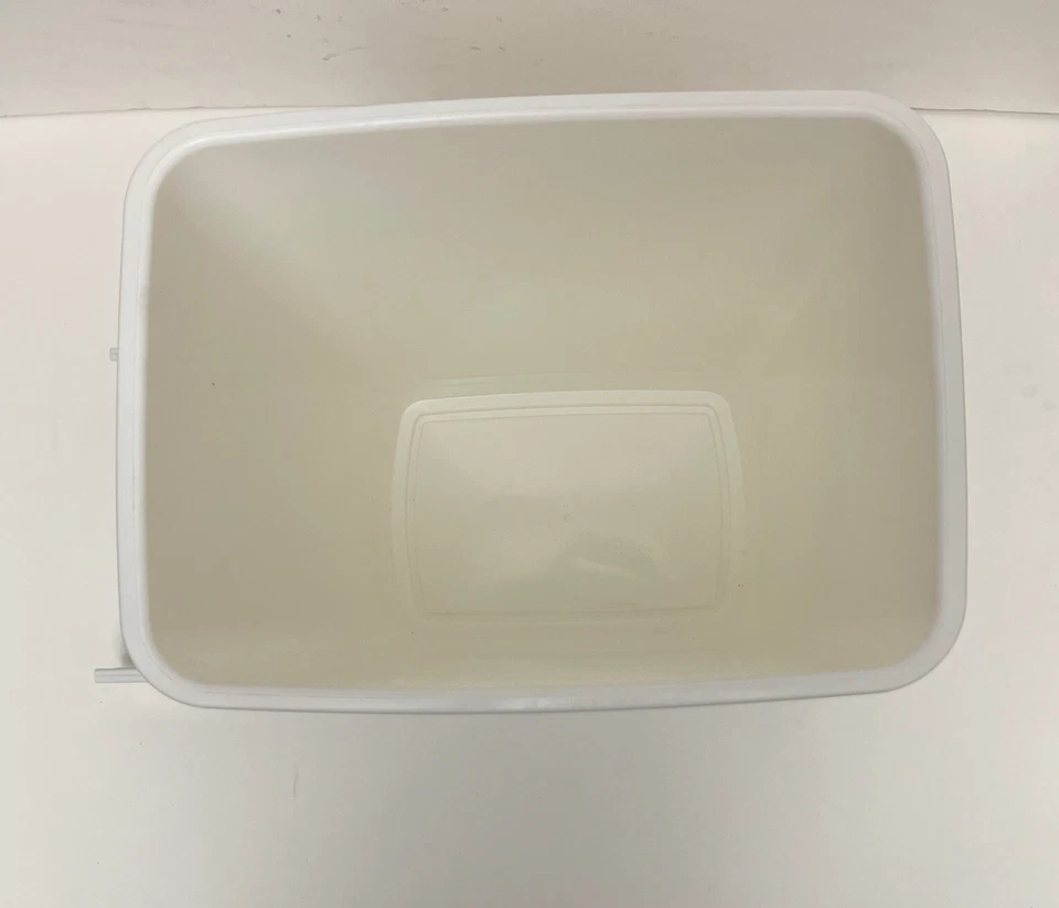 Rev-A-Shelf RV-12PB-35 35 Quart Pull-Out Sliding Waste Container w/ Lid, White - Image 4 of 4