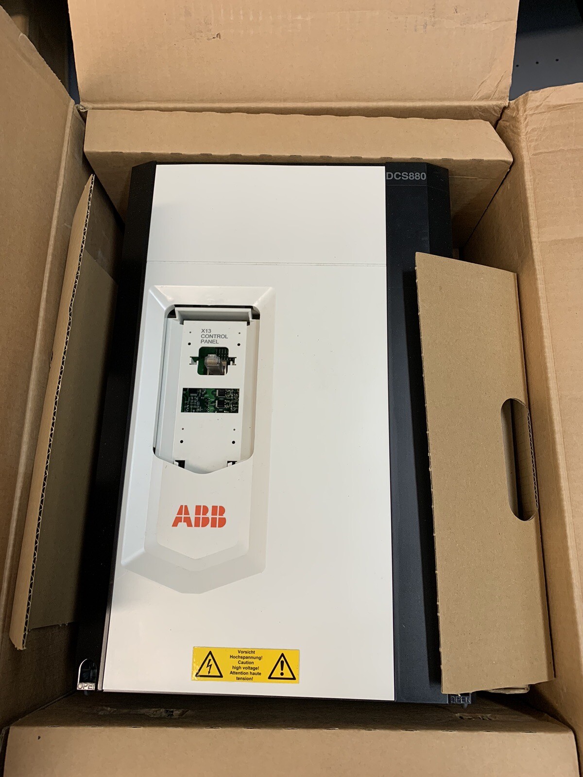 ABB DCS880-S01-0315-05 DC Drive