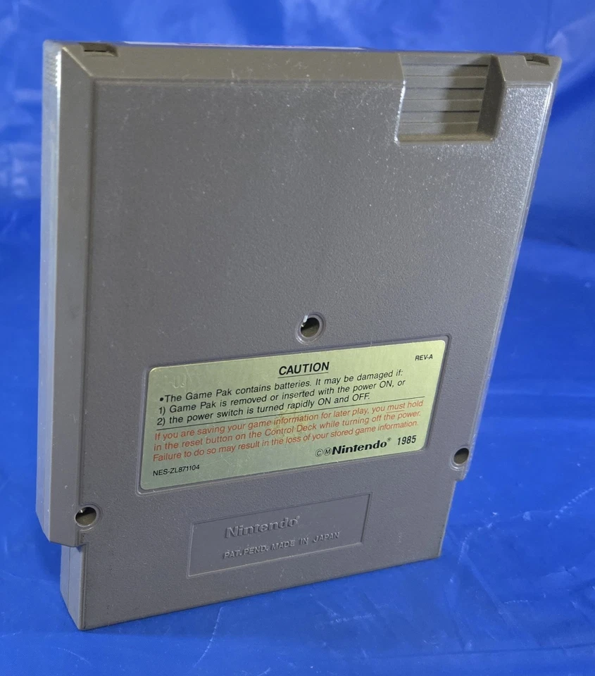 NINTENDO NES MANIAC MANSION AUTHENTIC 1985 CARTRIDGE ONLY GOLD BACK LABEL GREAT - Image 2 of 3