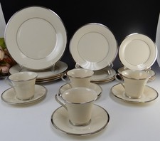 Lenox SOLITAIRE Ivory China with Platinum Trim 19 Piece Set
