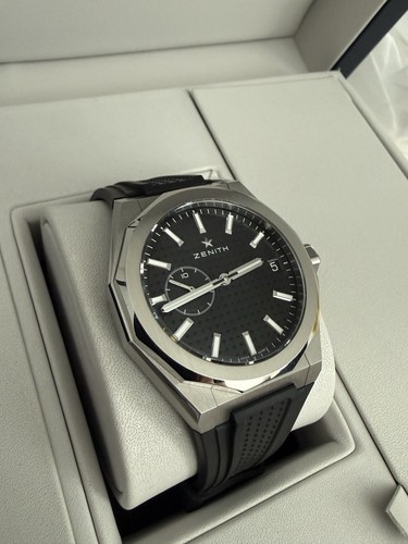 Zenith Defy Skyline 03.9300.3620/21.I001 Black Dial 41MM Warranty til 2027