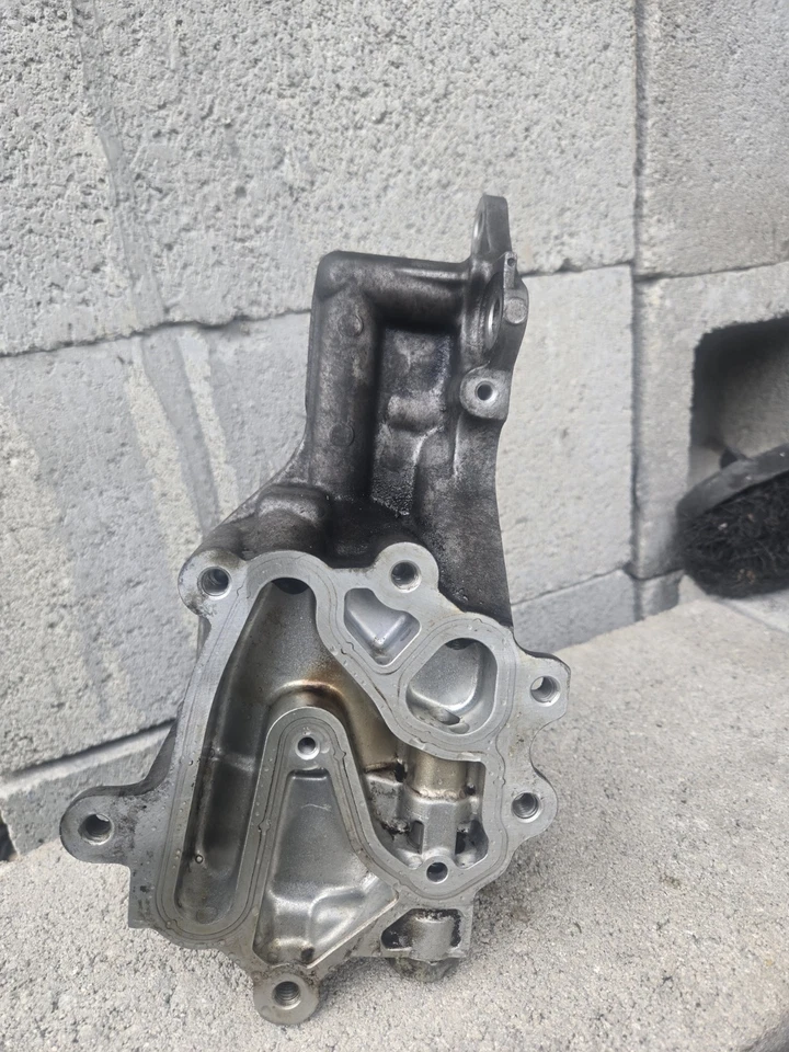 Carcasa de filtro de aceite 41JMTD59 para Tundra Sequoia Land Cruiser 2007 2010 2008 2011 Foto 2 de 4