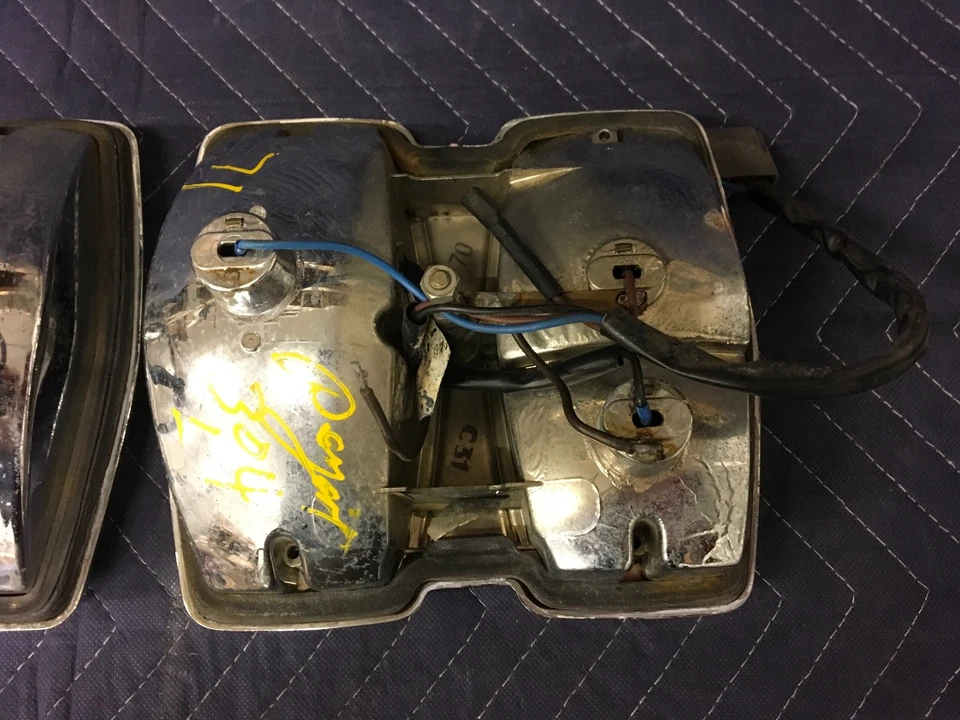 70 71 72 Luces traseras originales peugeot 304 PARECEN BONITAS Foto 4 de 4