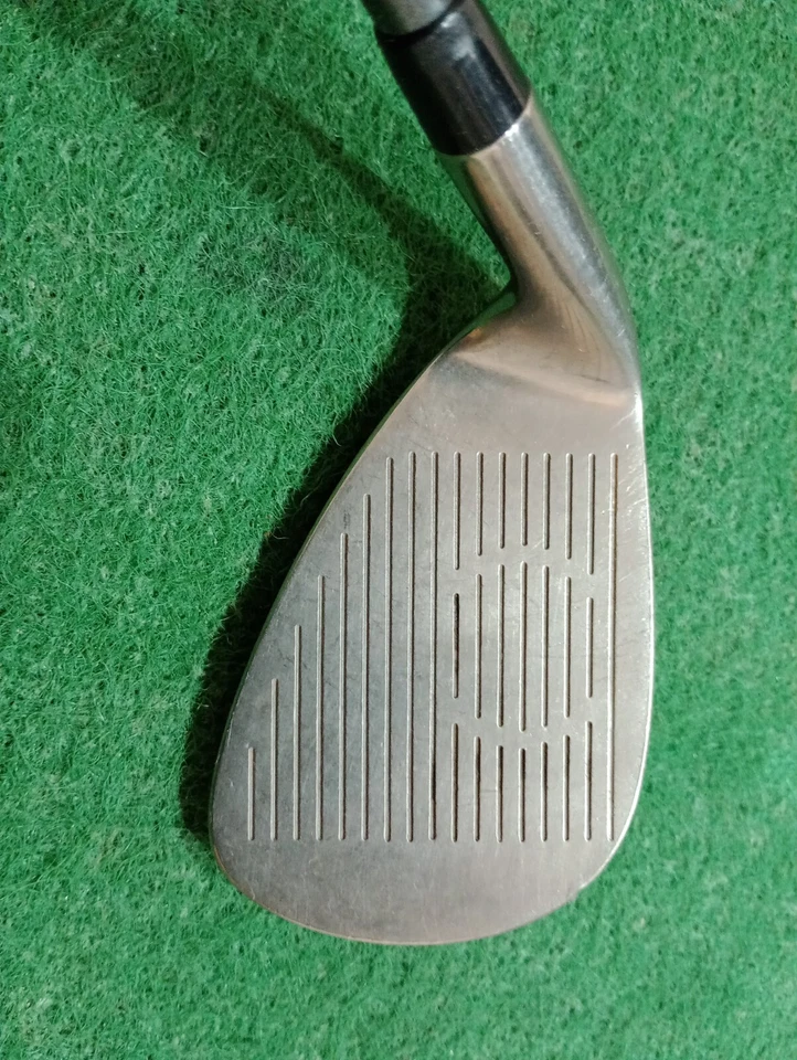 Yonex Titanium + tungsten brass insert Sand Wedge stiff graphite - Image 2 of 4