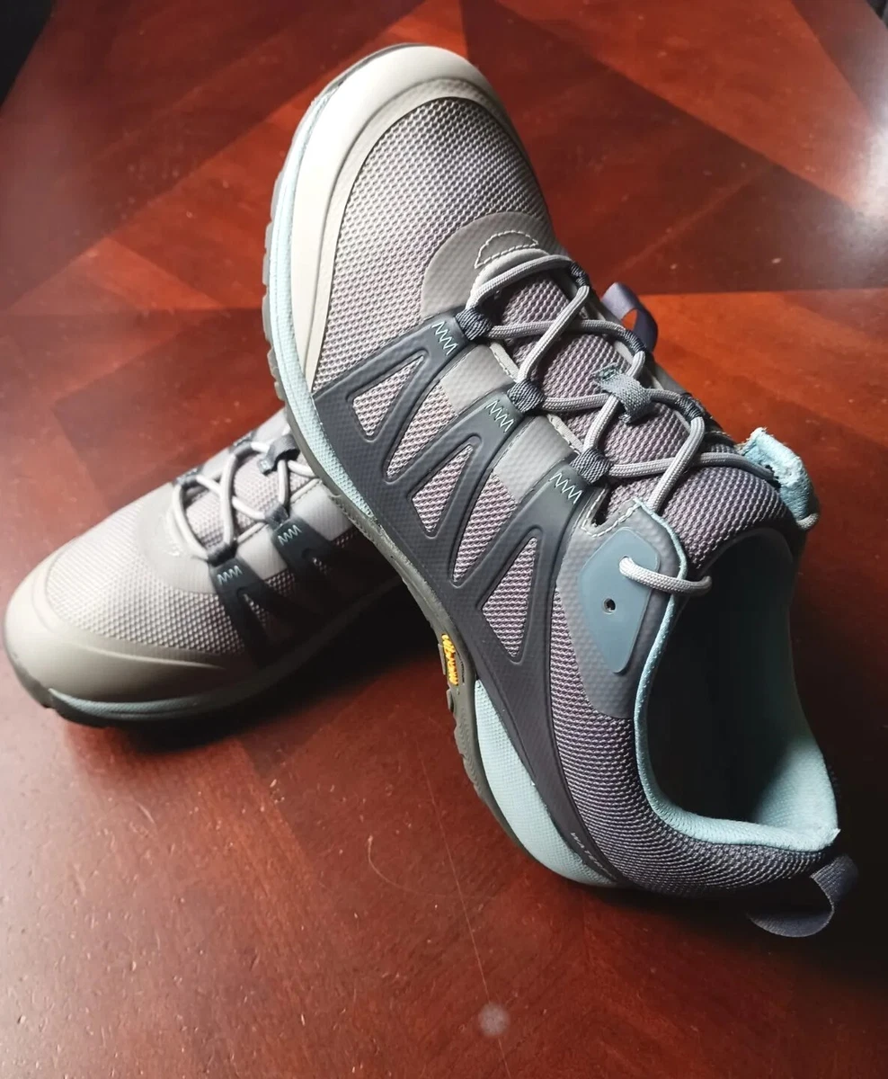 Waterproof outlet mesh sneakers