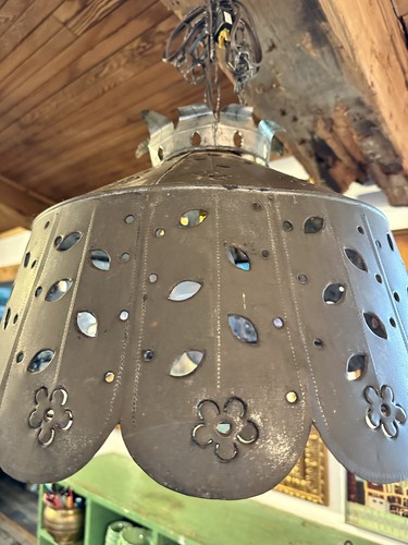 Vtg Punched Tin Primitive Folk Art Hanging Lamp Light Swag Metal Brass WORKS!! - Bild 3 von 8