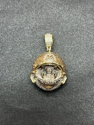 10kt Gold  Super Mario Brothers With  Diamond Pendant.