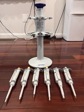 Set 6 Eppendorf Research Plus 2.5, 10, 20,  100, 200,  1000uL Pipette + Carousel