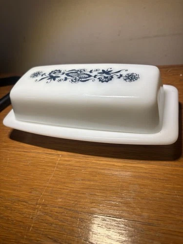 Vintage Pyrex Old Town Blue Onion MCM 2-pc Butter Dish 72-B
