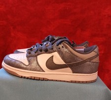  Nike Dunk Low NYC CBGB Edizione Limitata Grigio/Grigio Chiaro.  U.S. Uomo Taglia 12 Nuovo