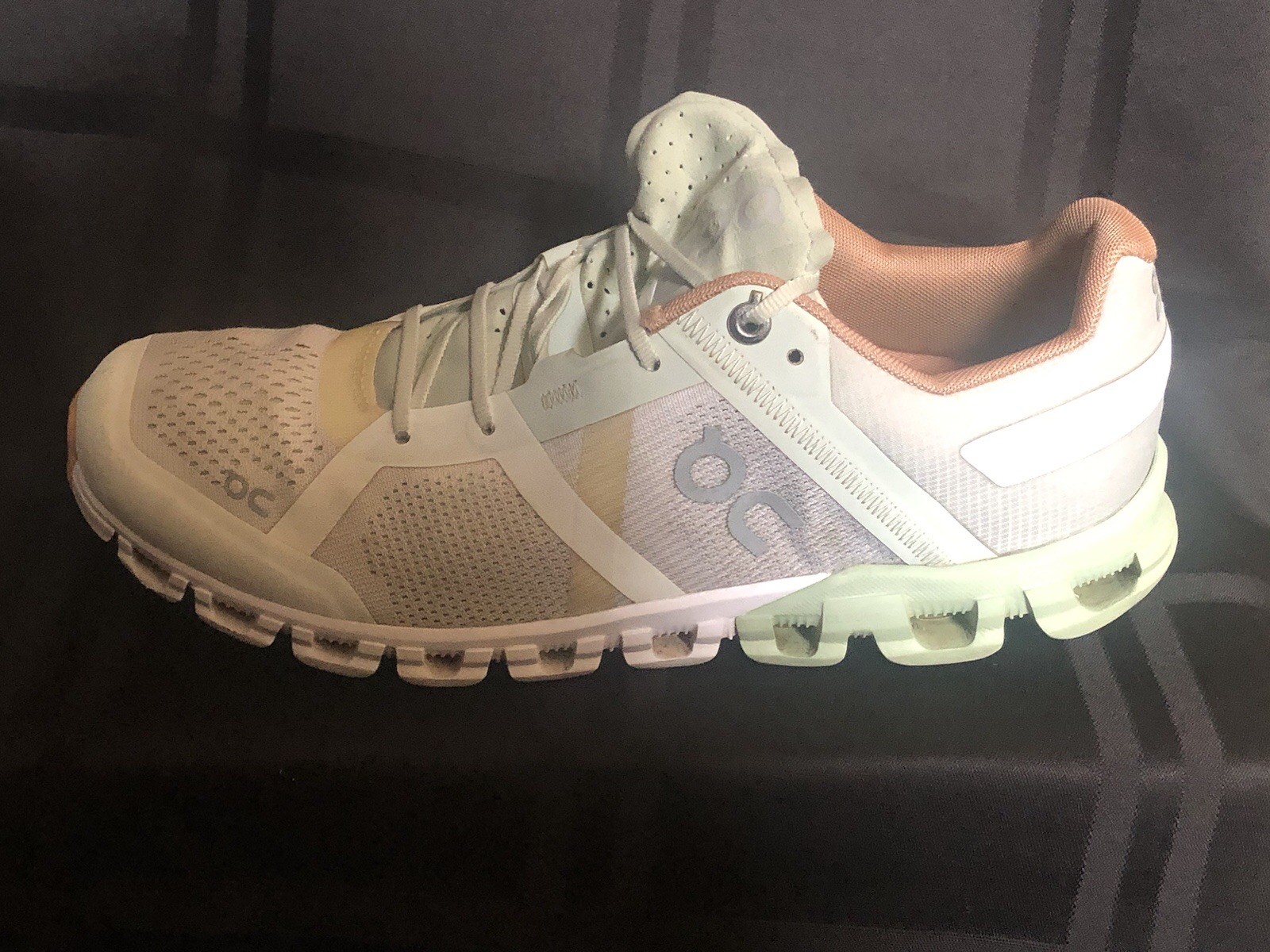 On Cloud Women’s Swiss Engineering Cloudflow Runn… - image 3