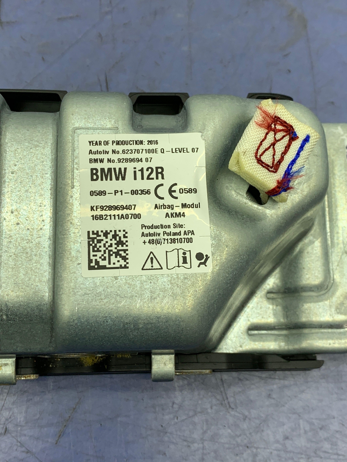 *COMPLETE* 2017 - 2019 BMW I8 RH FRONT RIGHT LOWER DASH KNEE AIR BAG