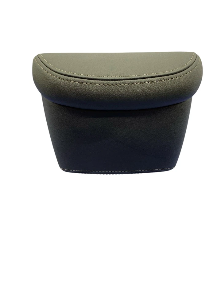 2020 BMW X6 G06 OEM FRONT RIGHT SEAT HEAD REST | BLACK VERNASCA (MCSW) - Image 4 of 4