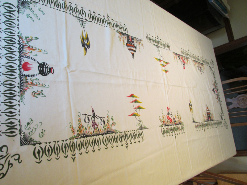 ""POLYNESIAN PAINTED DESIGN TABLECLOTH"" - 97 X 56 ++ NAPKINS