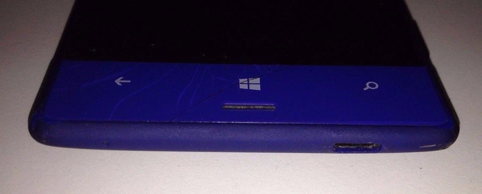 HTC 8XT Violet Sprint Windows 8.0MP Camera Smartphone Fair Condition Cracked LCD - Image 2 of 4