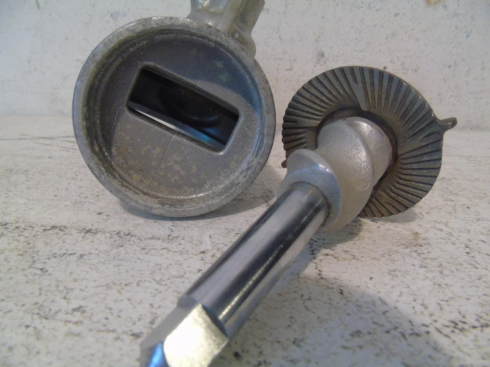 Accesorio de molino de grano KitchenAid Hobart GM-A de colección molinillo de trigo integral de metal Foto 4 de 4