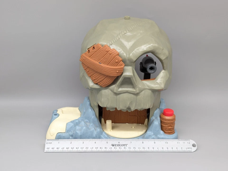 Mattel 2011 Disney Jake & the Never Land Pirates Peter Pan Skull Island Playset - Image 3 of 4