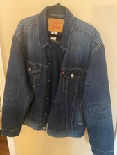 Levi s Relaxed Trucker Denim Jacket Men s Large Blue Jean Jacket 70507-0508