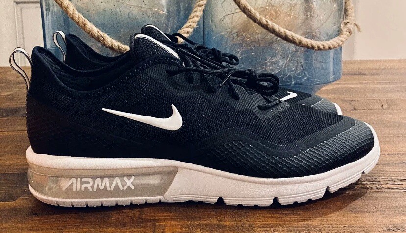 nike running air max sequent 4 trainers in white and gold